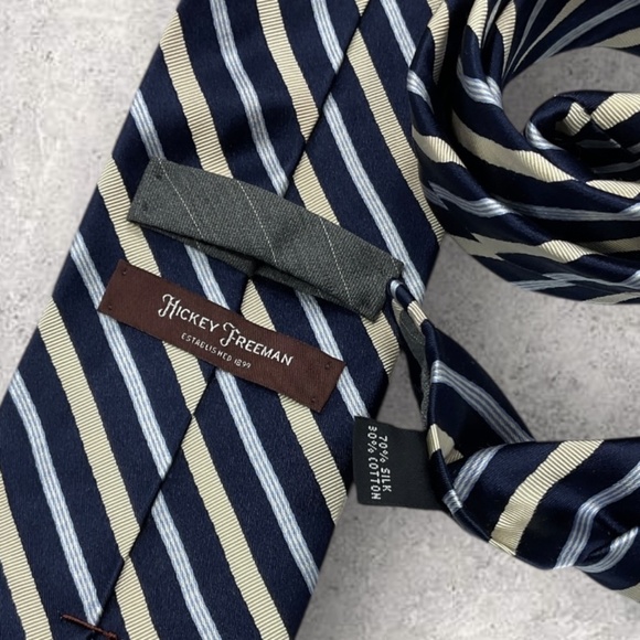 HICKEY FREEMAN Navy/Blue/Beige Striped Silk LUXURY Tie USA - Picture 3 of 6